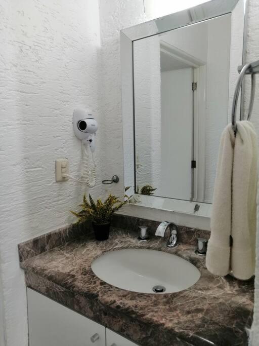 Confortable Depa En Condominio Frente Al Mar! 坎昆 外观 照片